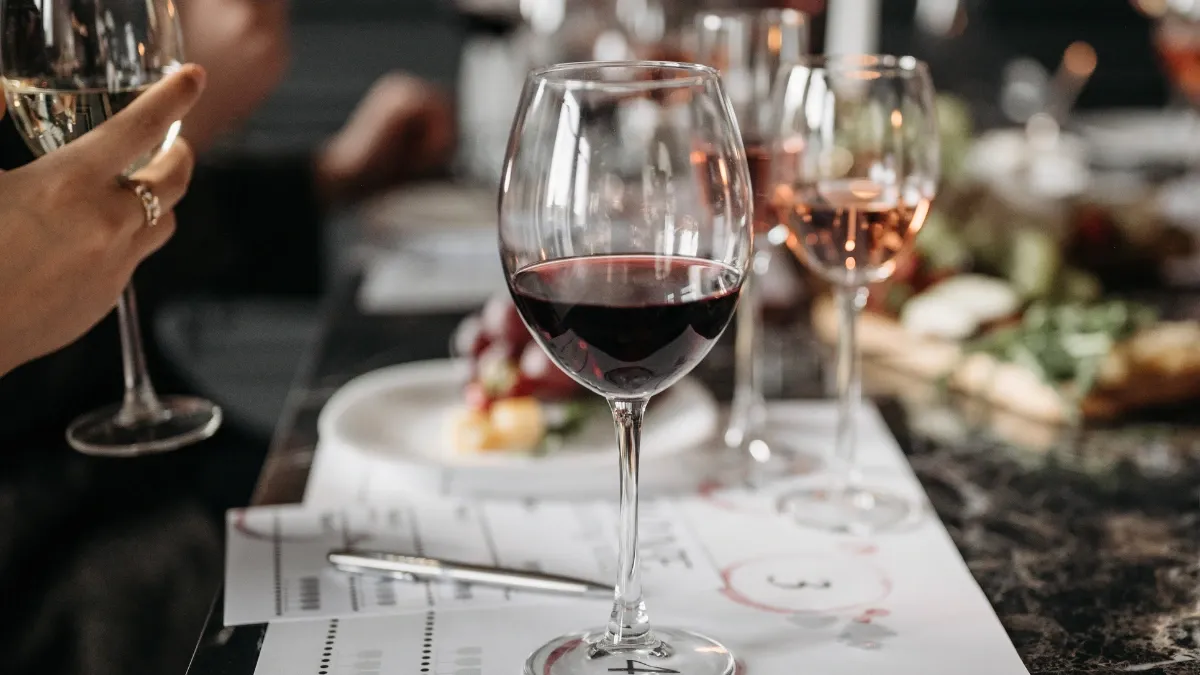 Cata de vinos solidaria en Logroño