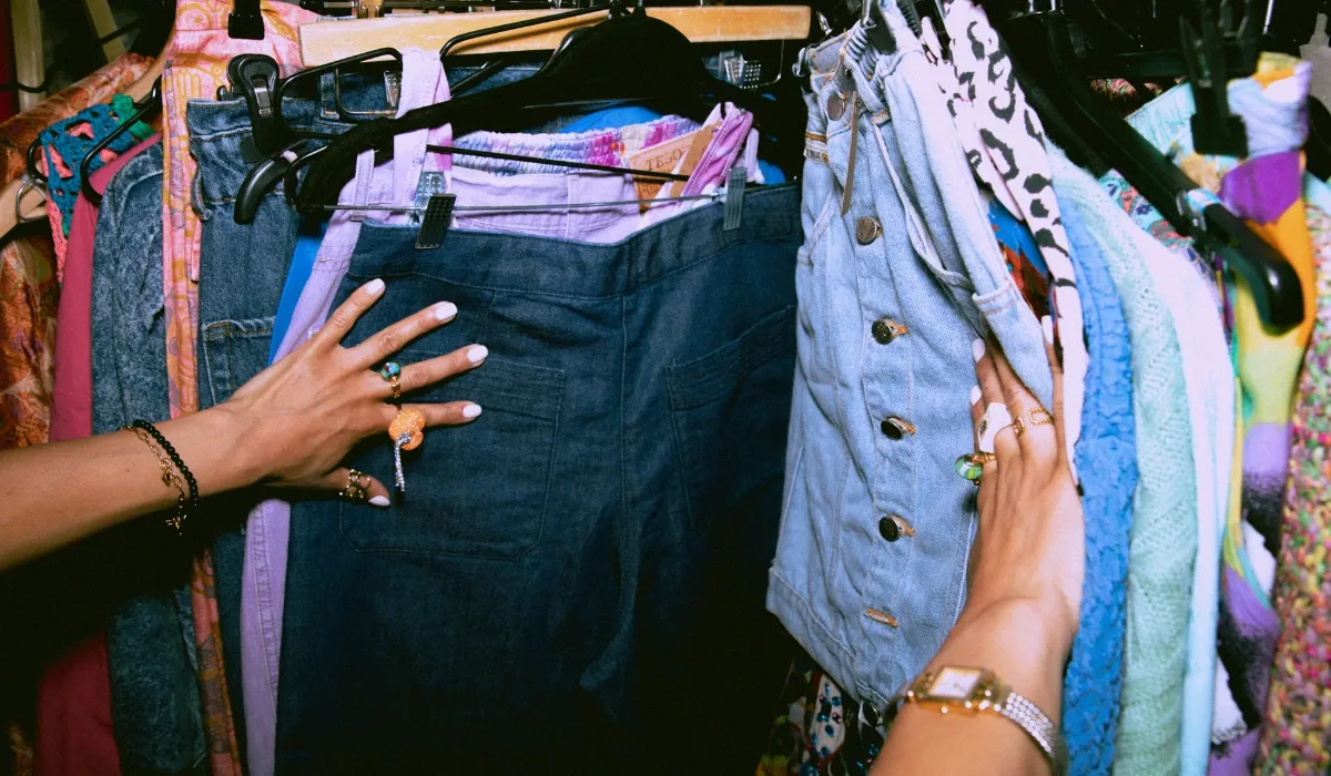 Mercado de ropa vintage en Logroño